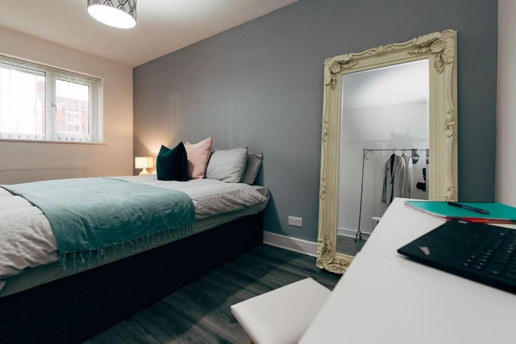 Park & Relax In 1Bd Central Liverpool Home Buitenkant foto