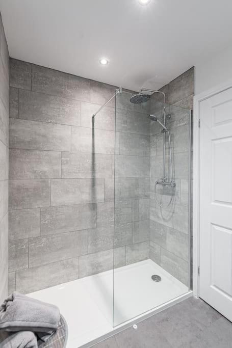 Park & Relax In 1Bd Central Liverpool Home Buitenkant foto