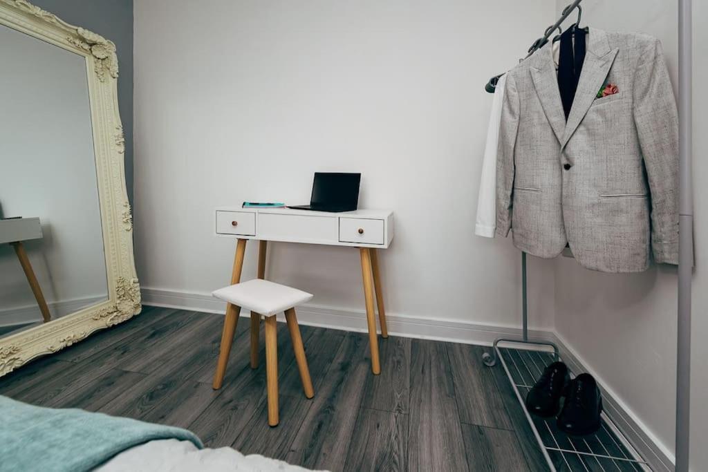 Park & Relax In 1Bd Central Liverpool Home Buitenkant foto