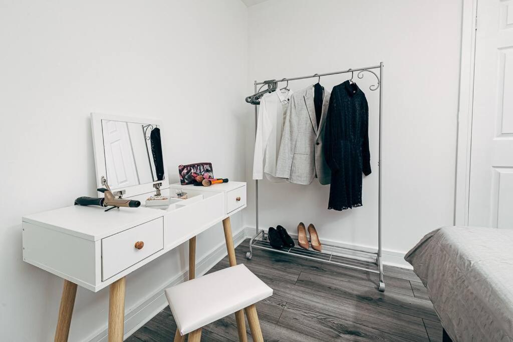 Park & Relax In 1Bd Central Liverpool Home Buitenkant foto