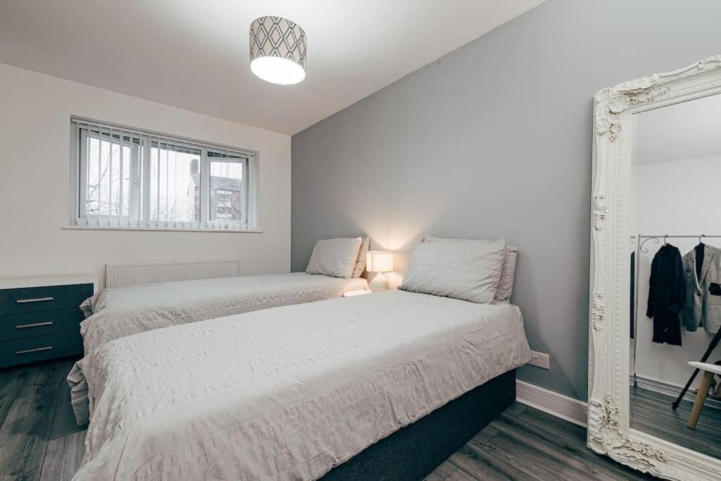 Park & Relax In 1Bd Central Liverpool Home Buitenkant foto