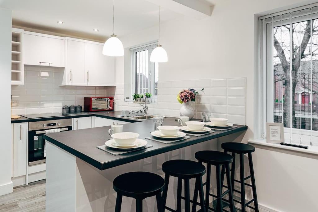 Park & Relax In 1Bd Central Liverpool Home Buitenkant foto
